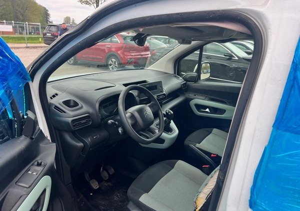 Citroen Berlingo cena 31900 przebieg: 139277, rok produkcji 2019 z Nowogard małe 137